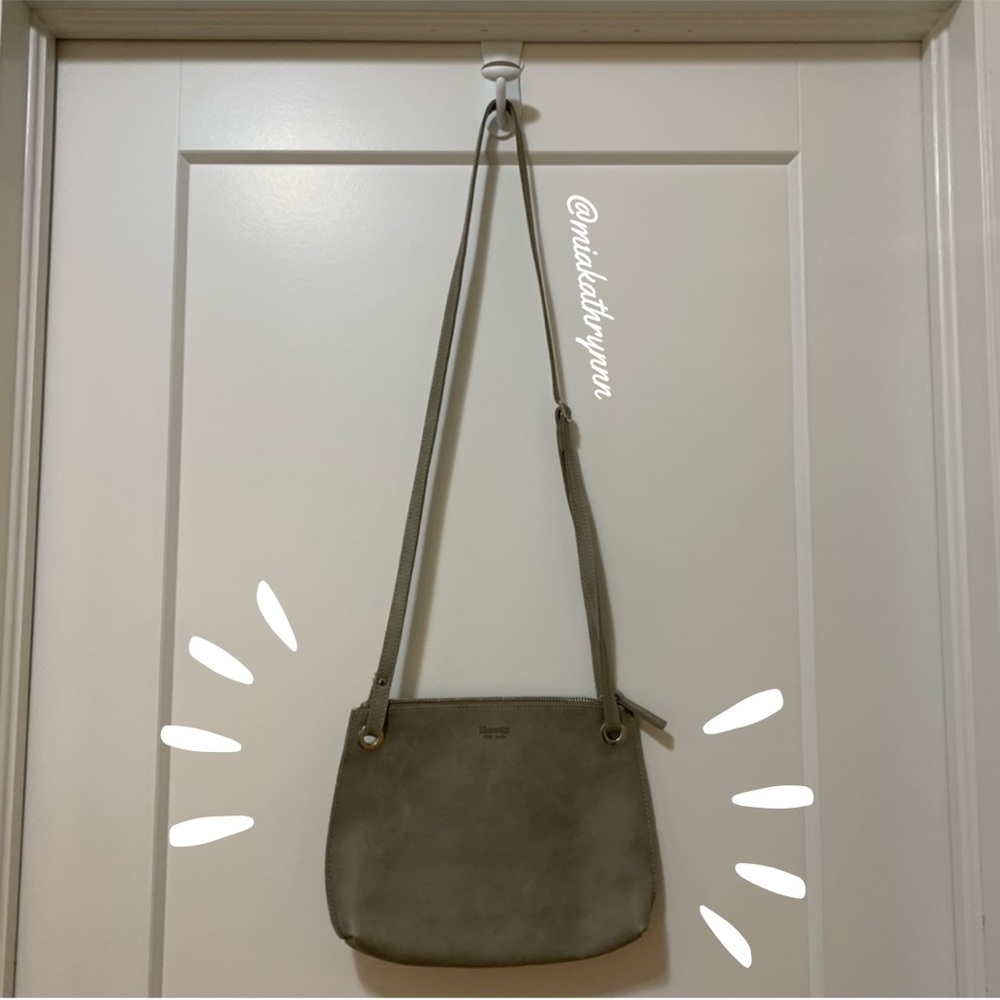 ROOTS - Eddie Tribe - Suede Crossbody - Grey - O/S